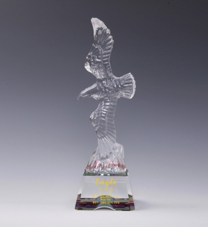 크리스탈트로피HS607