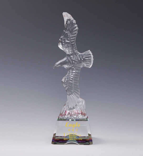 크리스탈트로피HS607