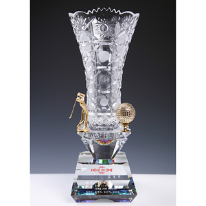 크리스탈트로피HSG303