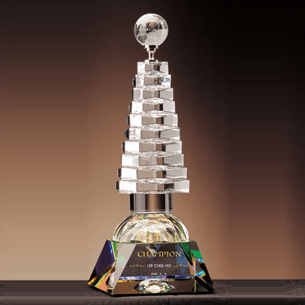 크리스탈트로피T702