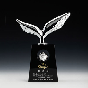 블랙크리스탈 크롬트로피BA008